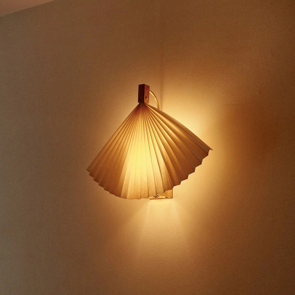 UMA ARANDELA 1 WALL LIGHT by Policronica