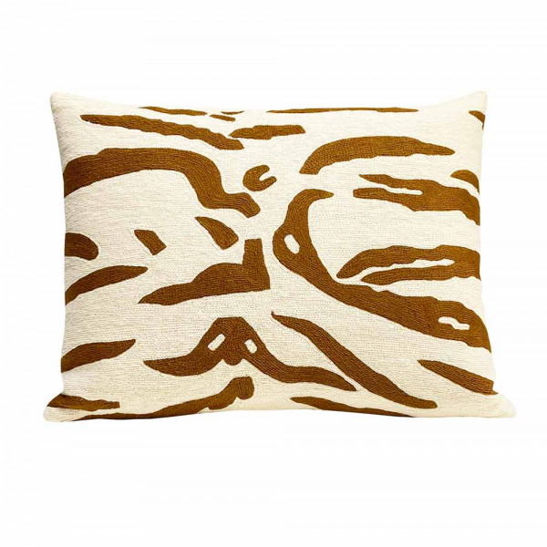 DUNCAN CUSHION by Lindell & Co 9931